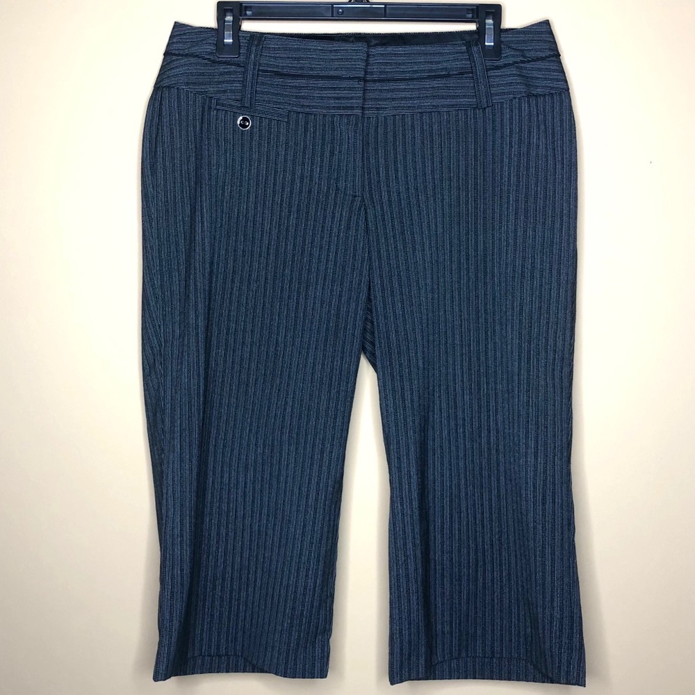 Maurice’s Black Stripes Dress Capris | 7/8